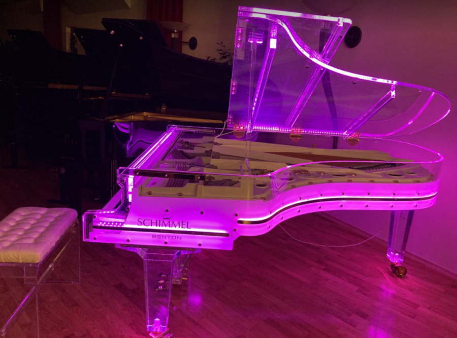 TRI PUTA SKUPLJI OD CELE SCENE! Lukas će večeras svirati na klaviru koji košta 300.000 evra i svetli u mraku (FOTO)