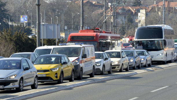 NAJAVLJENI RADOVI NA PUTEVIMA SRBIJE Gužve se očekuju na sledećim deonicama