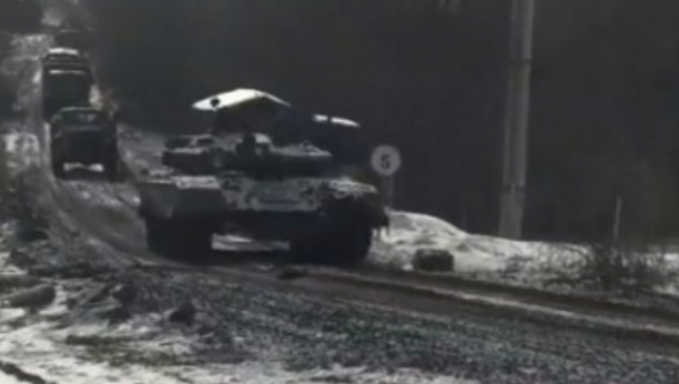 RUSKO MINISTARSTVO OBJAVILO EKSKLUZIVAN VIDEO Pogledajte maršutu tenkova po Ukrajini (VIDEO)
