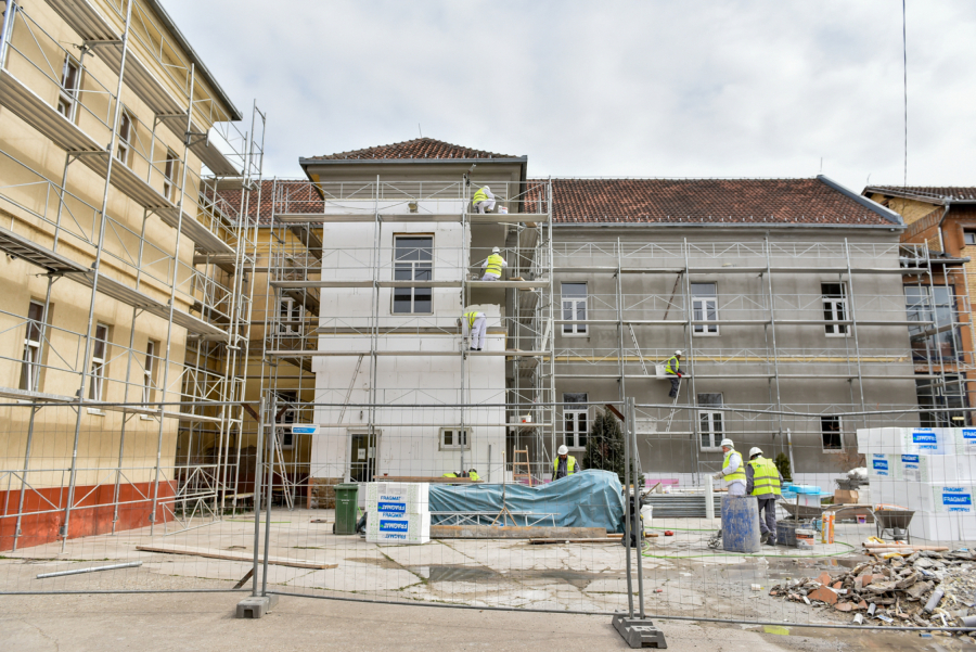 Mirović: Počela izgradnja i rekonstrukcija objekata Doma za duševno obolela lica u Čurugu (FOTO)
