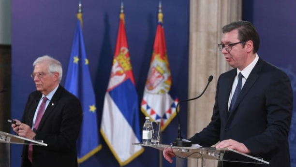 Vučić sa Boreljom o dijalogu Beograda i Prištine