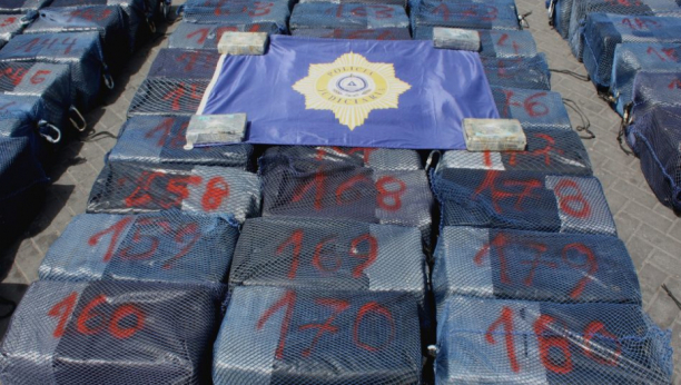 Američki marinci zaplenili Zviceru pet tona kokaina! Dvojica crnogorskih državljana uhapšena u velikoj operaciji u Atlantskom okeanu