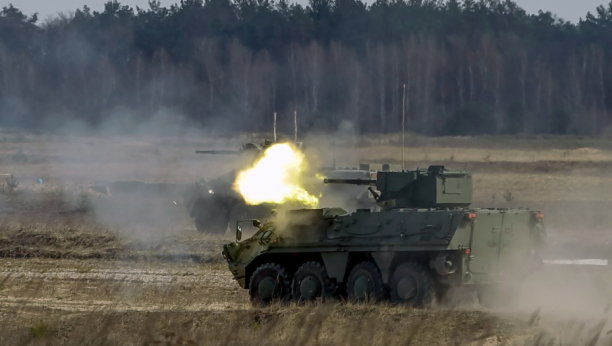 OVO JE TENK KARUSEL Taktika u kojoj nekoliko tenkova puca zauzvrat, zamenjujući jedan drugog (VIDEO)