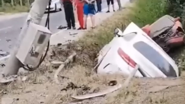 DETALJI STRAVIČNE SAOBRAĆAJKE U ARANĐELOVCU Dva vozača teško povređena (VIDEO)