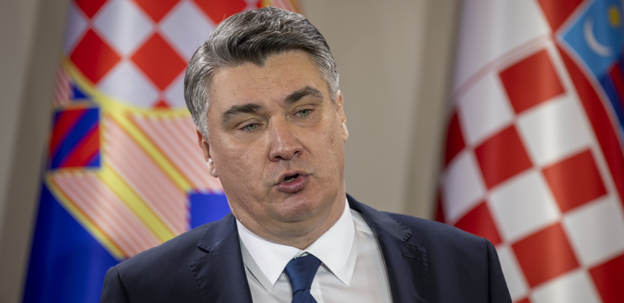 MILANOVIĆ POZIVA EU DA UVEDE POTPUNI EMBARGO Predsednik Hrvatske istakao da sankcije ne funkcionišu i da Rusija to ne oseća