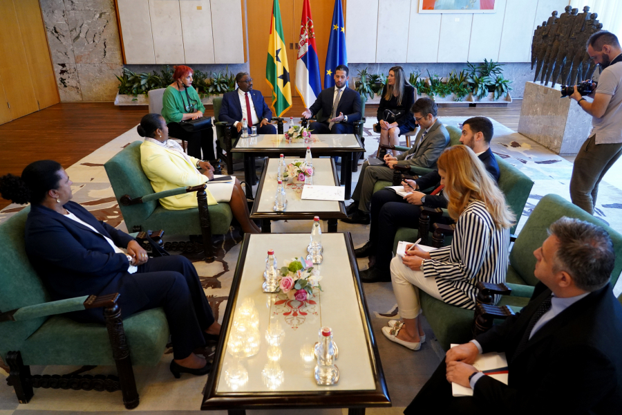 SNAŽENJE BILATERALNIH ODNOSA I JAČANJE SARADNJE! Ministar Udovičić sa premijerom Sao Tome i Prinsipe: Nastavljamo da intenziviramo višedecenijsko prijateljstvo (FOTO)