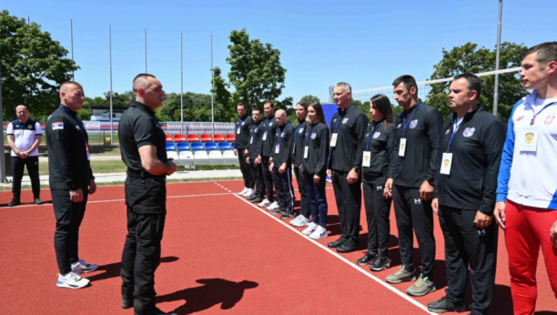 SVETSKO PRVENSTVO POLICAJACA U ROTERDAMU Ministar Vulin ispratio sportiste pripadnike MUP-a na takmičenje u Holandiju