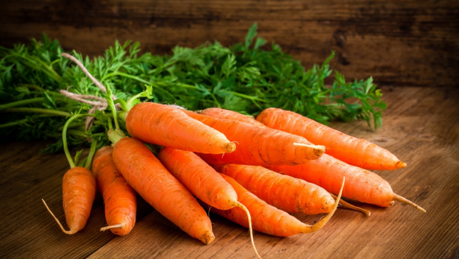 Lek za gingivitis i upalu bubrega: Iskoristite list šargarepe na najbolji način