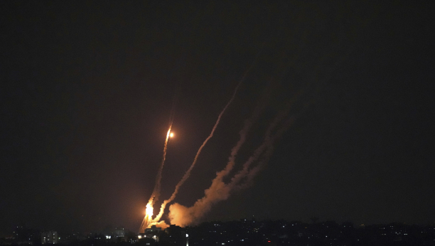 VELIKI PORAZ IZRAELA Sirijska PVO presrela rakete iznad Damaska