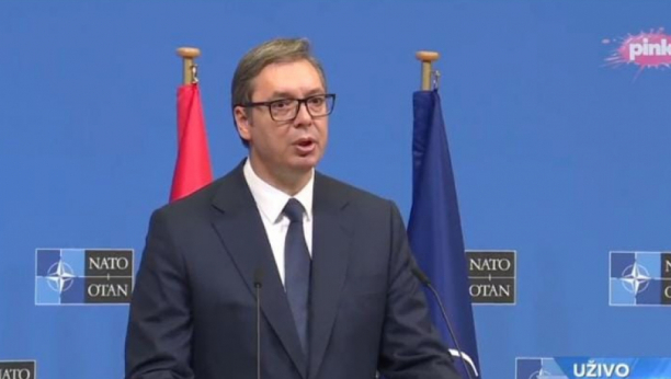 "SRBIJA ĆE BITI I OSTATI VOJNO NEUTRALNA!" Vučić u NATO grotlu rekao sve što njima ne prija (VIDEO)