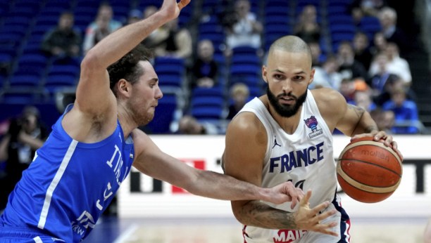 FRANCUSKA POSLE UTAKMICE ZA INFARKT SRUŠILA ITALIJU "Azuri" izgubili dobijeno, Ertel odveo "trikolore" u polufinale Evrobasketa