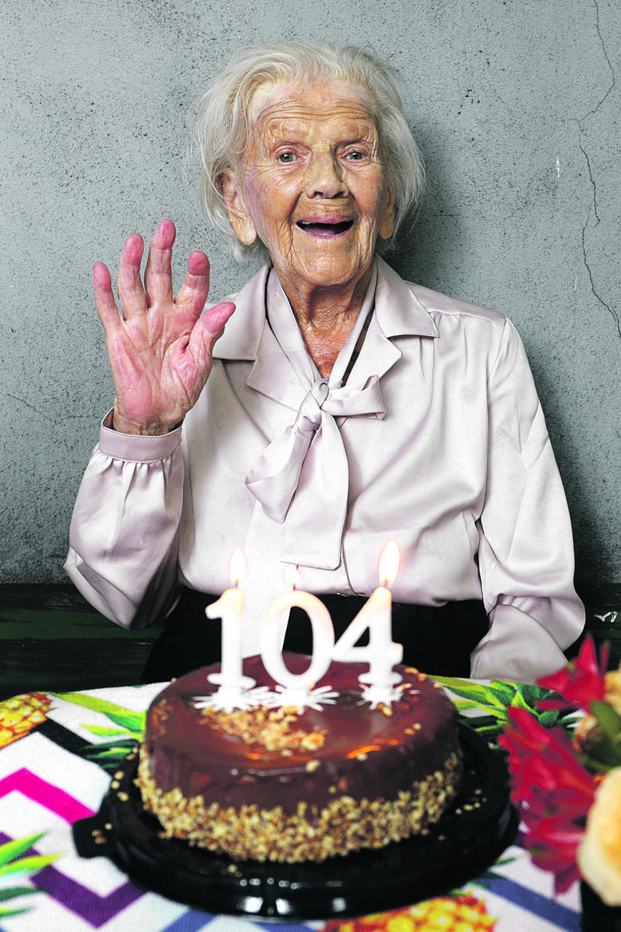 NAJSTARIJA JE GLUMICA NA SVETU Branka Veselinović proslavila 104. rođendan, a ovo je tajna njene dugovečnosti (VIDEO)