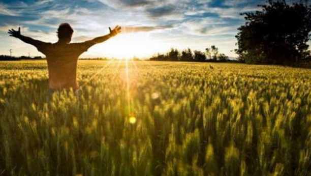 HOROSKOP ZA VIKEND Zvezde će biti naklonjene Ovnu i Raku, Devici fokus na novcu