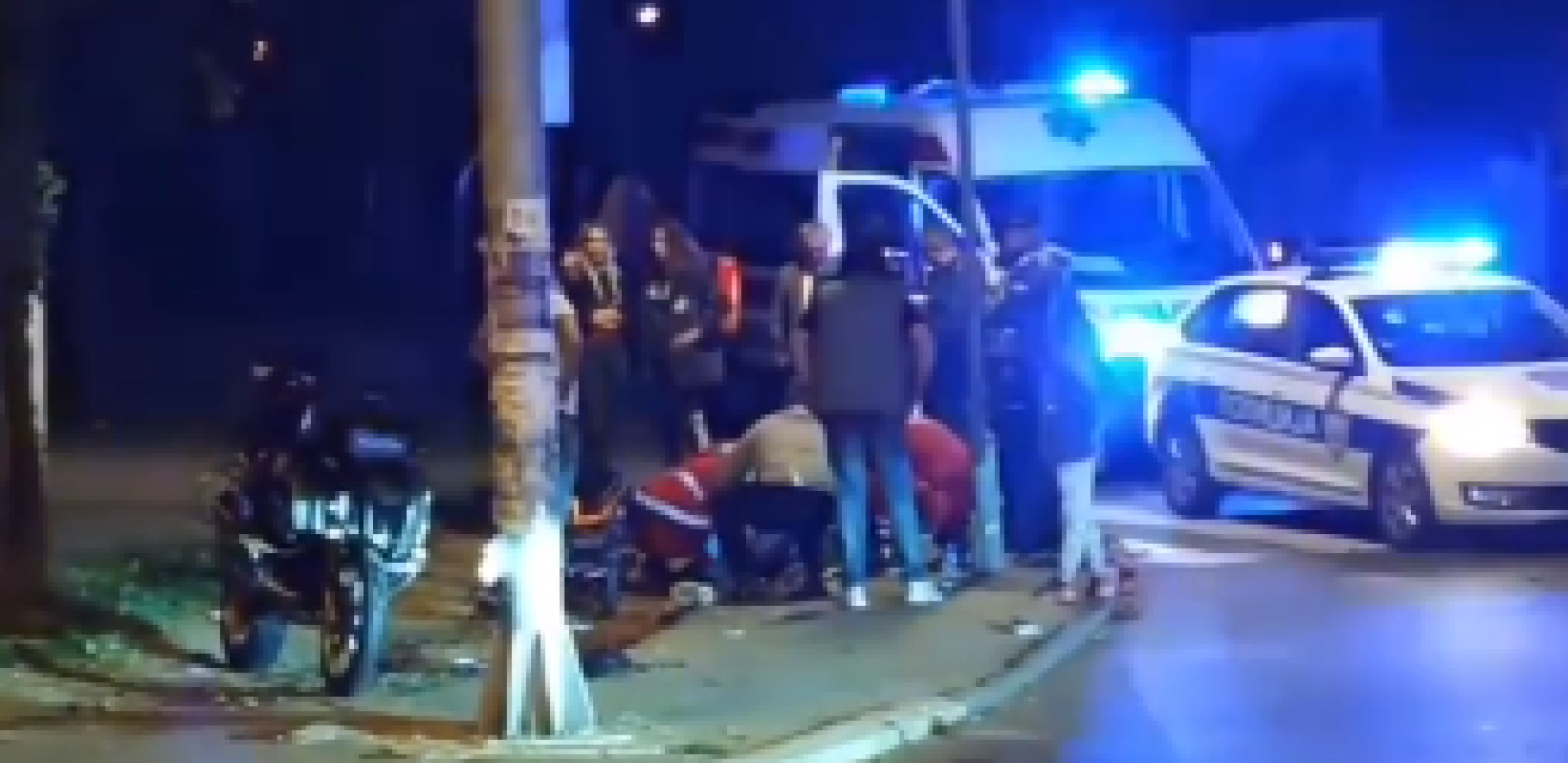 UŽASNA NESREĆA NA SENJAKU Teško povređen motociklista, policija i hitna na licu mesta (VIDEO)
