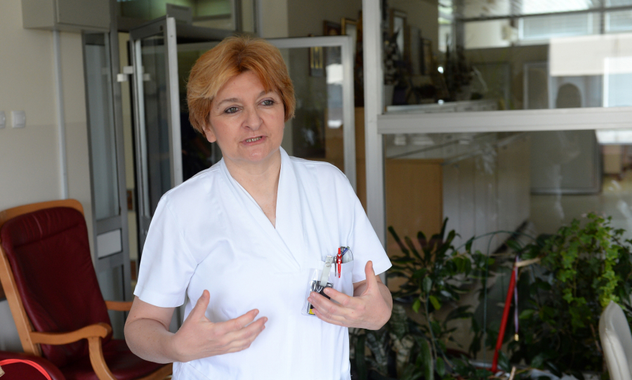 100 NAJBOLJIH DIPLOMACA MEDICINE DOBIJA POSAO Ministarka Grujičić apelovala na studente da se opredele za primarnu zdravstvenu zaštitu