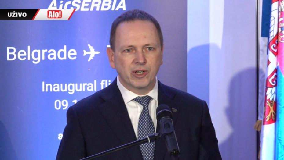 ISTORIJSKO POLETANJE! Prvi avion iz Beograda kreće za Tjenđin, premijerka Brnabić na aerodromu! (VIDEO)