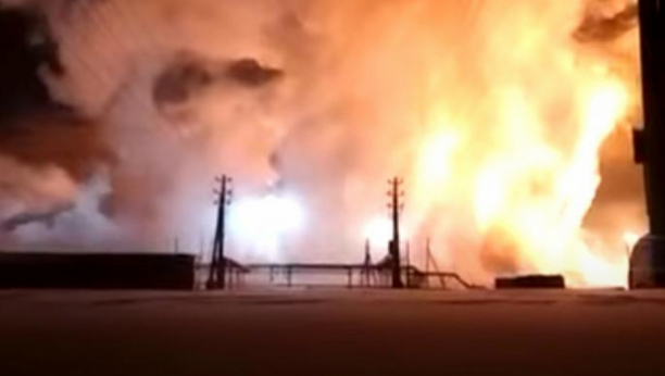 APOKALIPTIČNE SCENE U RUSIJI Posle eksplozije buknulo čitavo naftno polje (VIDEO)