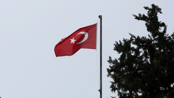 AMERIKA OPET PRAVI HAOS Turska i Sirija besne na Vašington