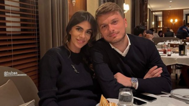 ADEM LJAJIĆ POSTAJE TATA Srpski fudbaler objavio fotografiju sa suprugom i podelio sa pratiocima lepe vesti (FOTO)