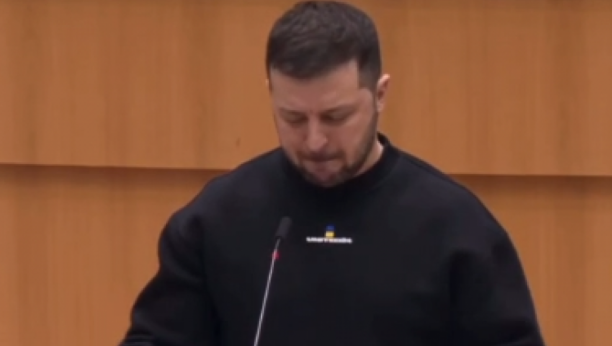 "DONESITE MU OSKARA" Zelenski plakao u Evropskom parlamentu, prisutni oduševljeno aplaudirali! (VIDEO)