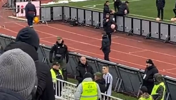MENI, A? Kapiten Partizana se sukobio sa navijačima (VIDEO)