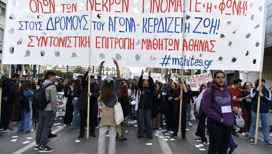 GRCI I DANAS NA ULICAMA Generalni štrajk širom zemlje