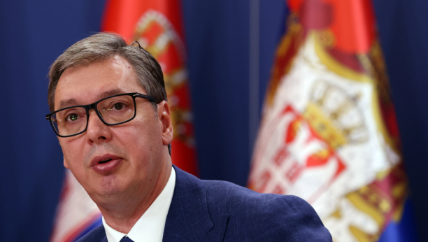 SADA JE NAJVAŽNIJA NAŠA SABORNOST, DA SE OKUPIMO I KRENEMO SNAŽNO NAPRED Ovako je izgledala radna nedelja predsednika Vučića (VIDEO)
