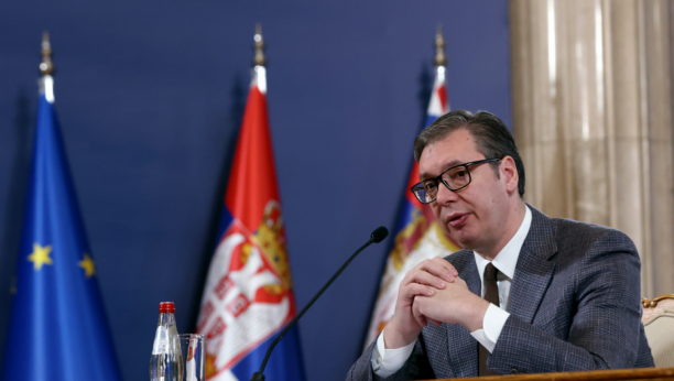 Predsednik Srbije se sutra sastaje sa delegacijom Senata Republike Francuske