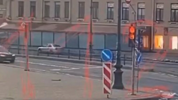 JEDAN POGINUO, 16 POVREĐENIH Stravična scena eksplozije u Sankt Peterburgu (VIDEO)