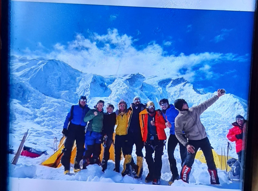 KAPA DOLE MAJSTORE Doktor Dragan osvojio jedan od najviših i najopasnijih vrhova na svetu