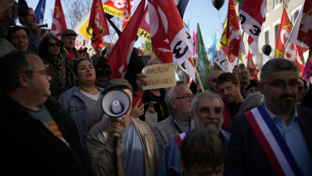 FRANCUSKA SE NE SMIRUJE Sindikati pozvali na nove proteste protiv penzione reforme