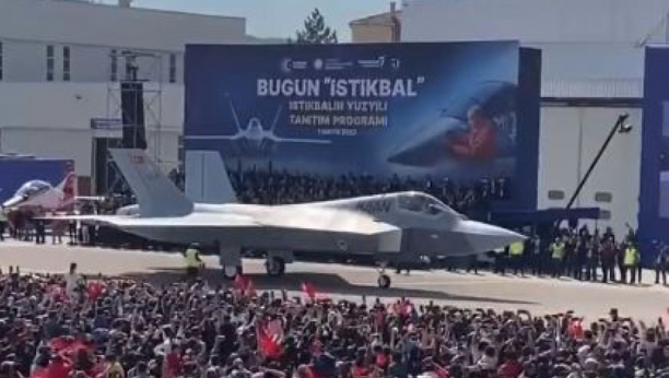 ISKOPIRALI f-35? Erdogan predstavio turski borbeni avion 5. generacije (VIDEO)