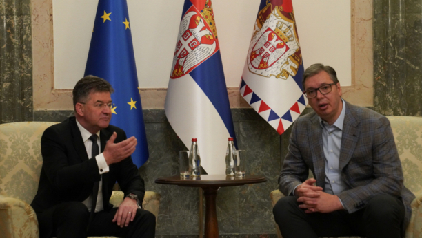 Predsednik Vučić sutra sa Lajčakom u Beogradu
