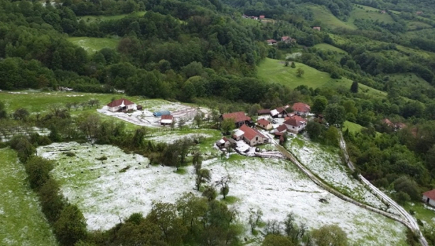 ZABELELO KAO USRED ZIME Nevreme napravilo haos u okolini Čačka, bujica nosila zemlju (FOTO)