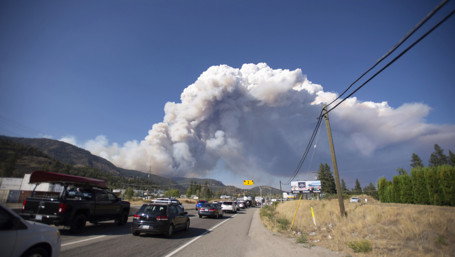 Evakuacija zbog požara u Kanadi