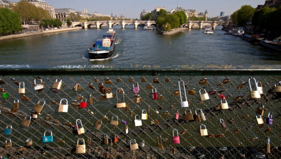 Pariz Most umetnosti Katanci Ljubav
