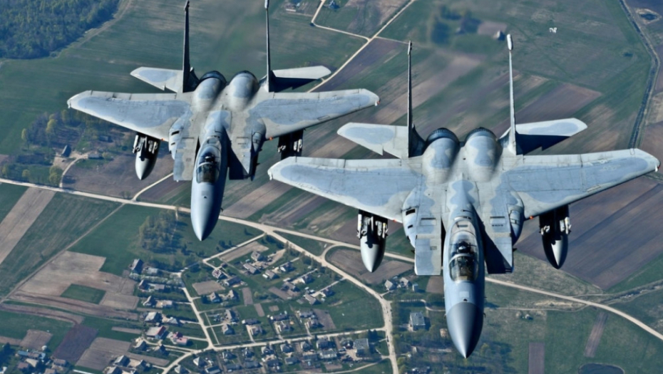 Vojni Borbeni avion F15