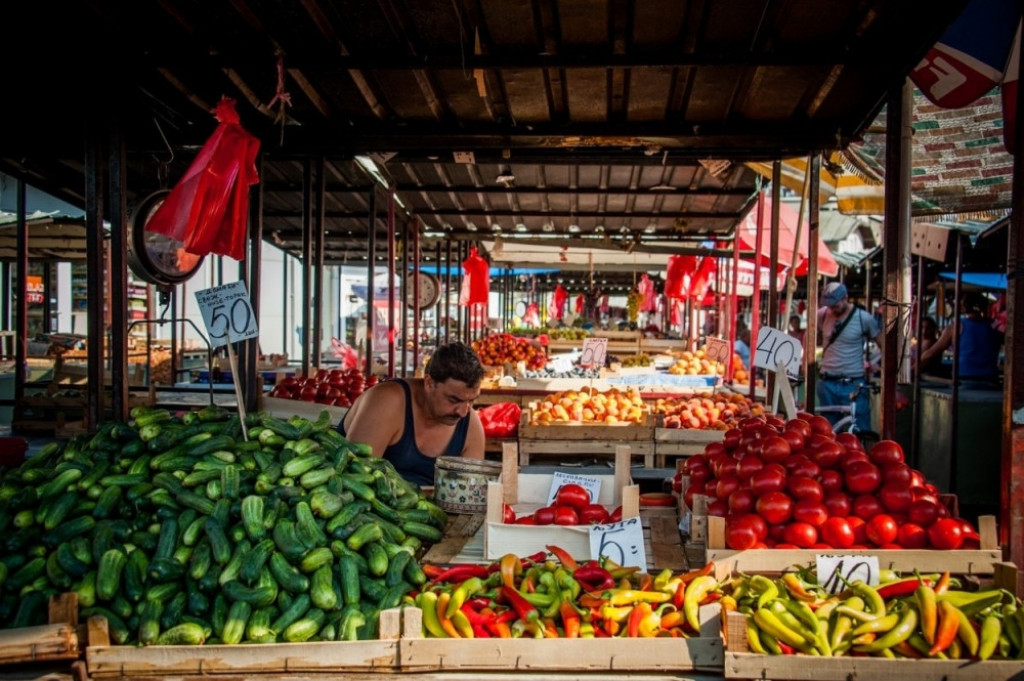 Pijaca Kalenić Povrće Paradajz Paprika Krastavac