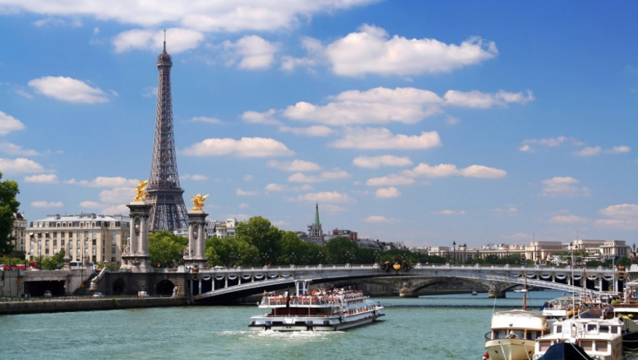 Pariz Ajfelova kula Reka Sena