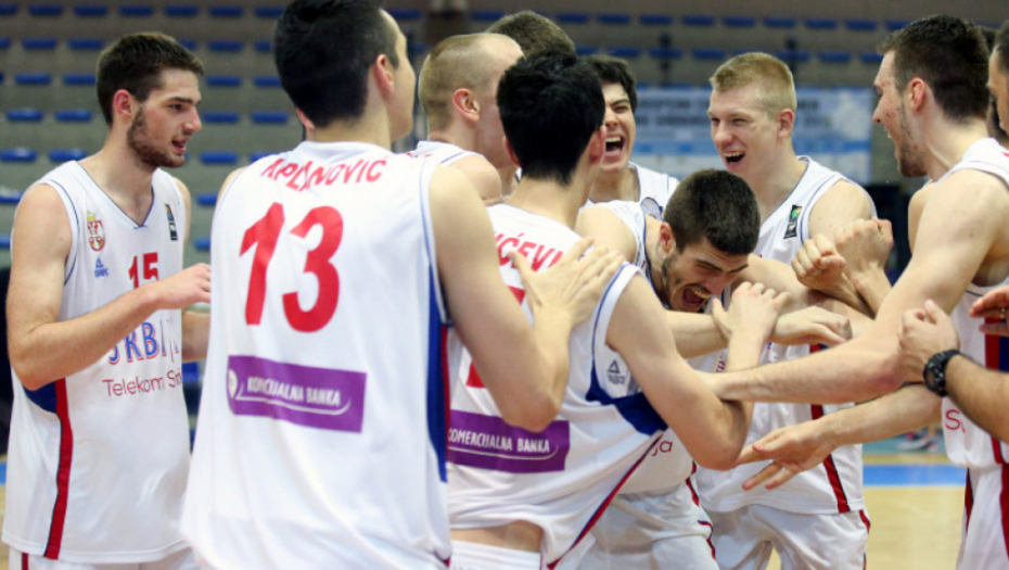 Mladi košarkaši Srbije