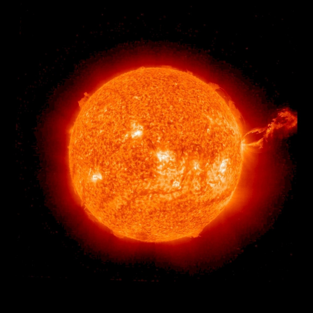 Sunce Sunčeve erupcije Sunčeve baklje eksplozije Protuberanca