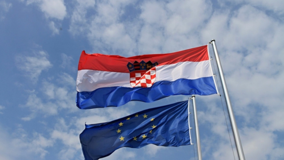 Hrvatska, zastava