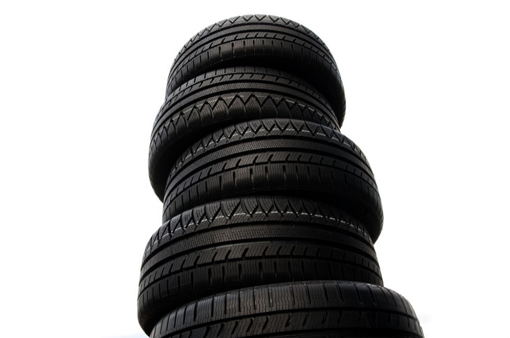 Automobilske gume Automobilska guma