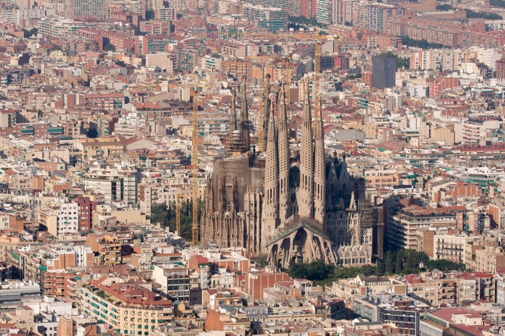 Barselona Sagrada Familia katerdala Panorama