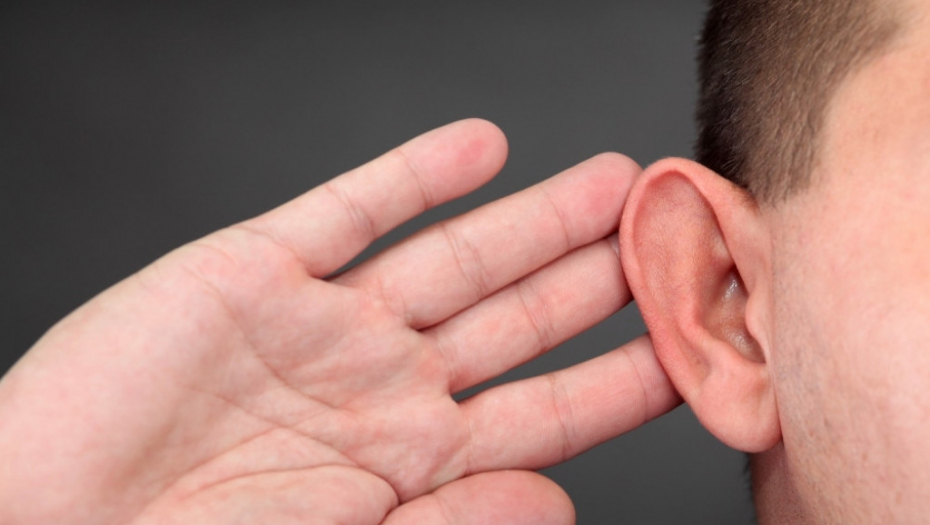 Uvo Uho Prisluškivanje Gluvoća Oštećenje sluha
