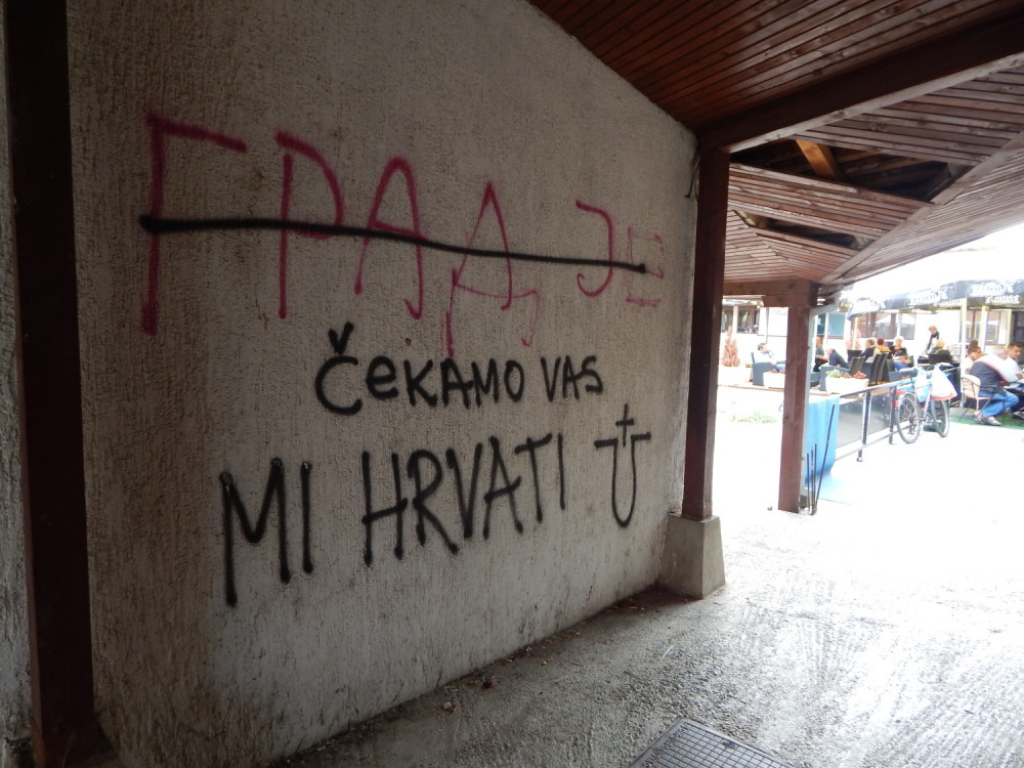 Usta&scaron;ki grafiti i pretnje Srbima u Vukovaru 