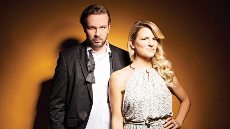 Voditelji Skaj Vikler i Antonija Blaće