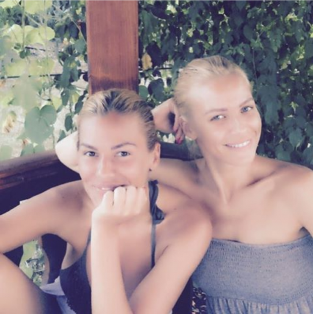 Nataša i Kristina Bekvalac