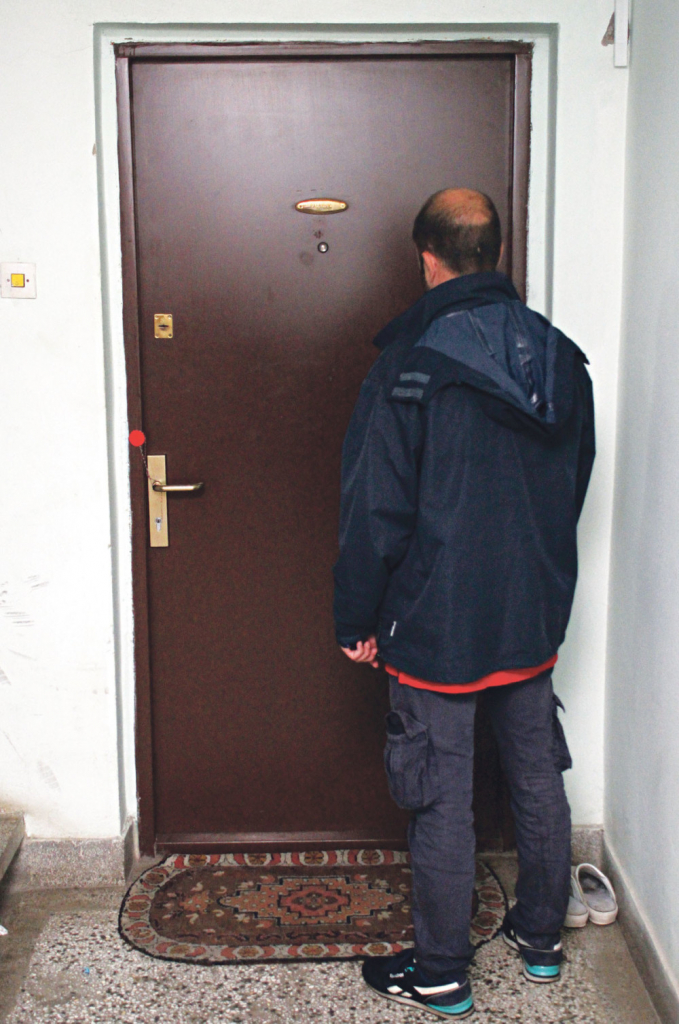 Policija zapečatila vrata stana