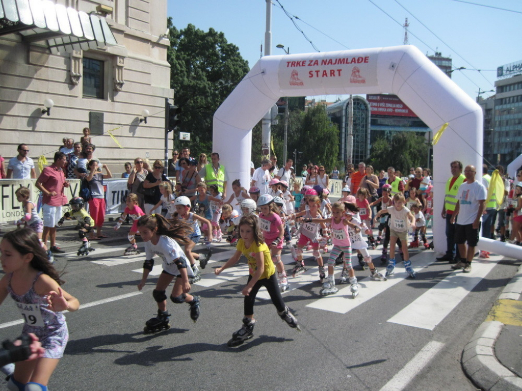 Rolerijada - trka devojčica